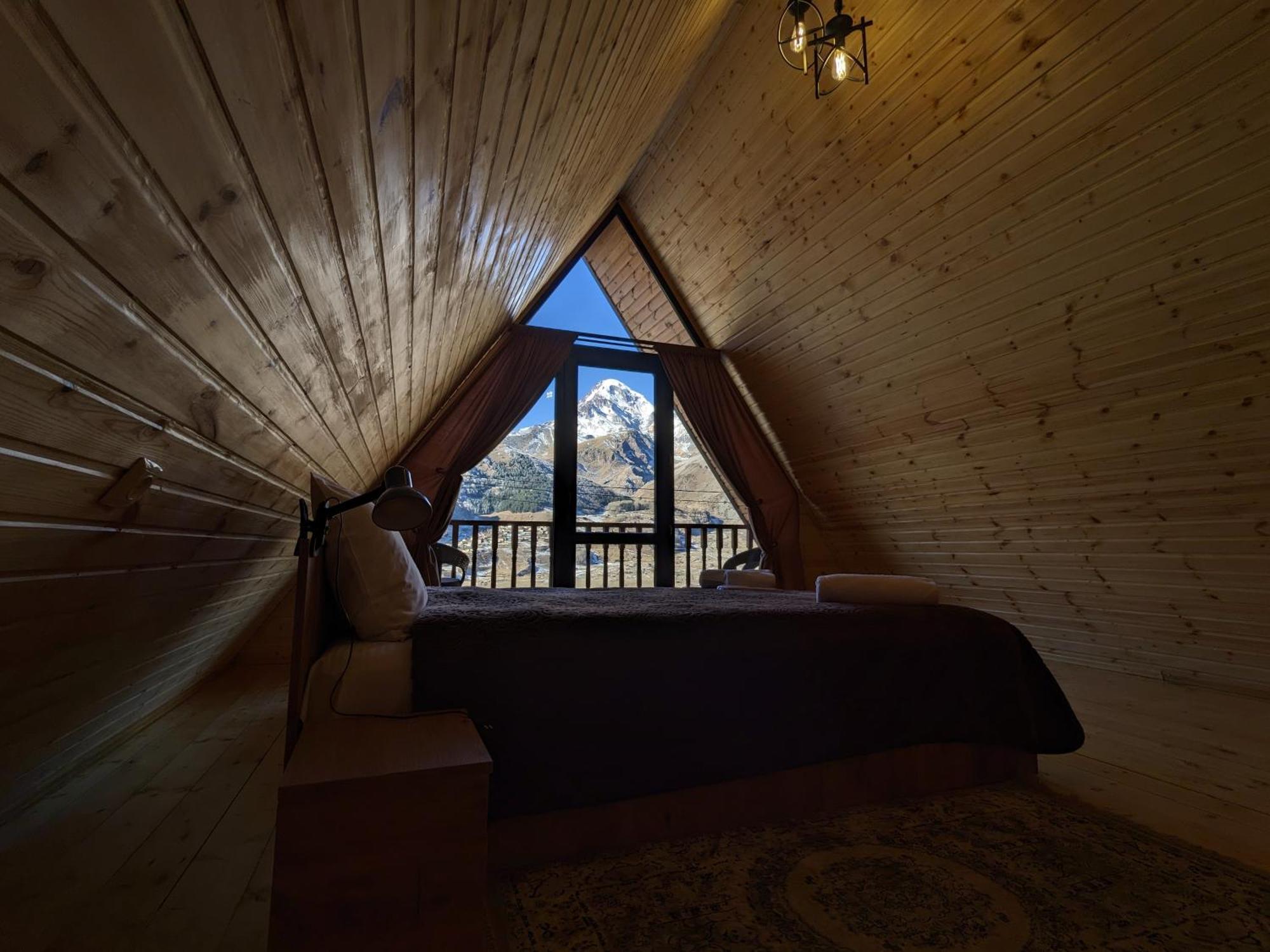 Cottage Caucasus Kazbegi Eksteriør billede