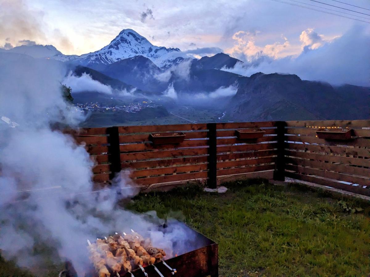 Cottage Caucasus Kazbegi Eksteriør billede
