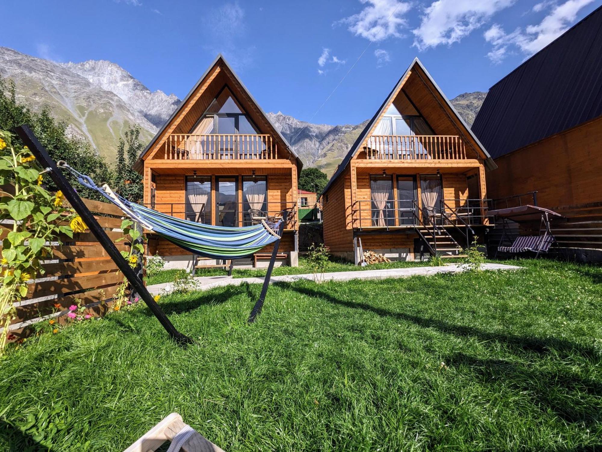 Cottage Caucasus Kazbegi Eksteriør billede
