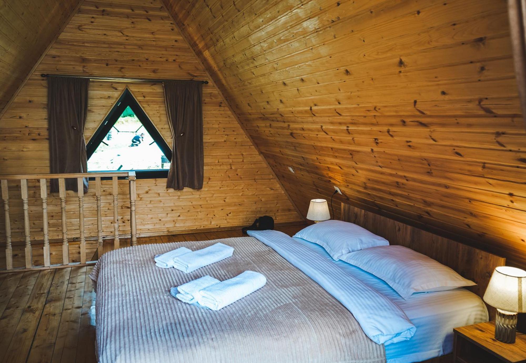 Cottage Caucasus Kazbegi Eksteriør billede
